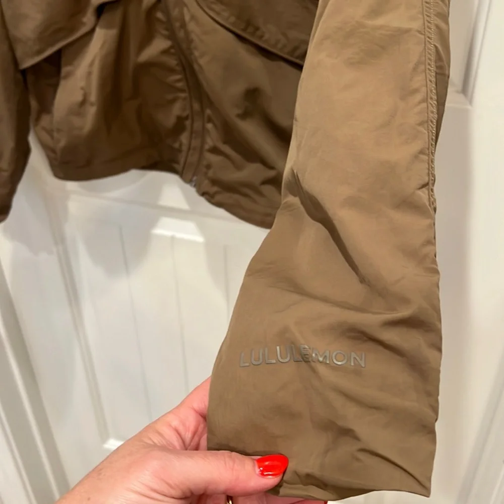 Lululemon Always Effortless Jacket Army Green - Picture 4 of 10